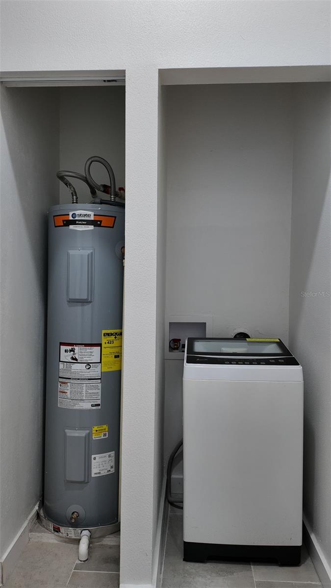 8920 N NEWPORT AVE, TAMPA, FL, 33604