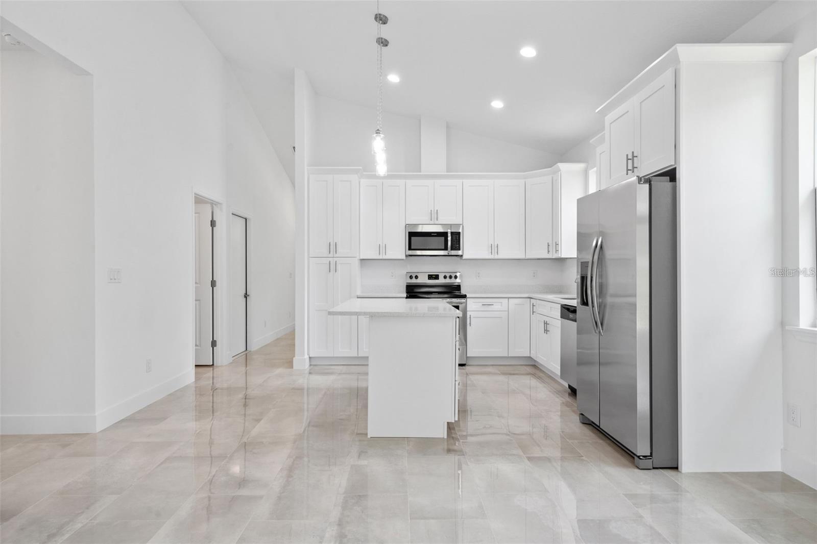 8920 N NEWPORT AVE, TAMPA, FL, 33604