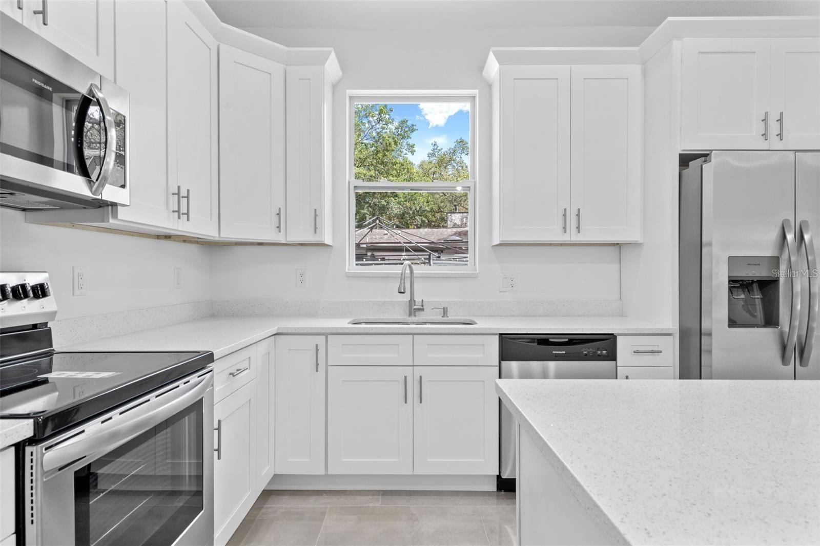 8920 N NEWPORT AVE, TAMPA, FL, 33604