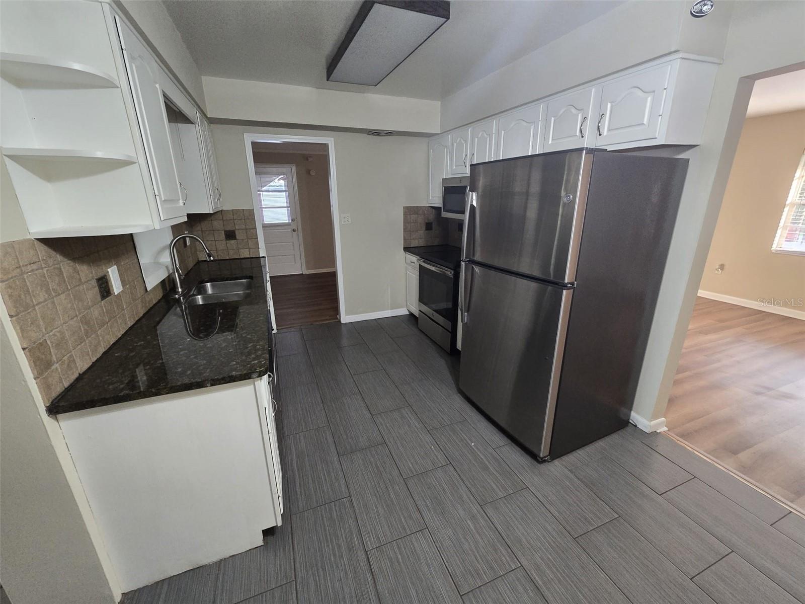 1011 GUNSTON ST, LEESBURG, FL, 34748