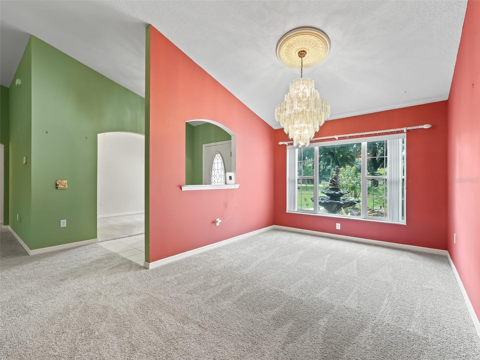 2541 LAKE GRIFFIN RD, LADY LAKE, FL, 32159
