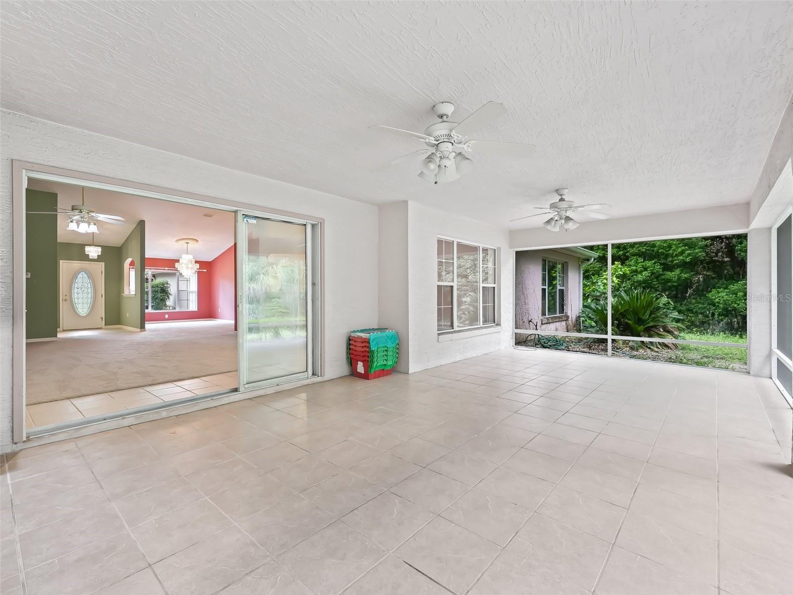 2541 LAKE GRIFFIN RD, LADY LAKE, FL, 32159