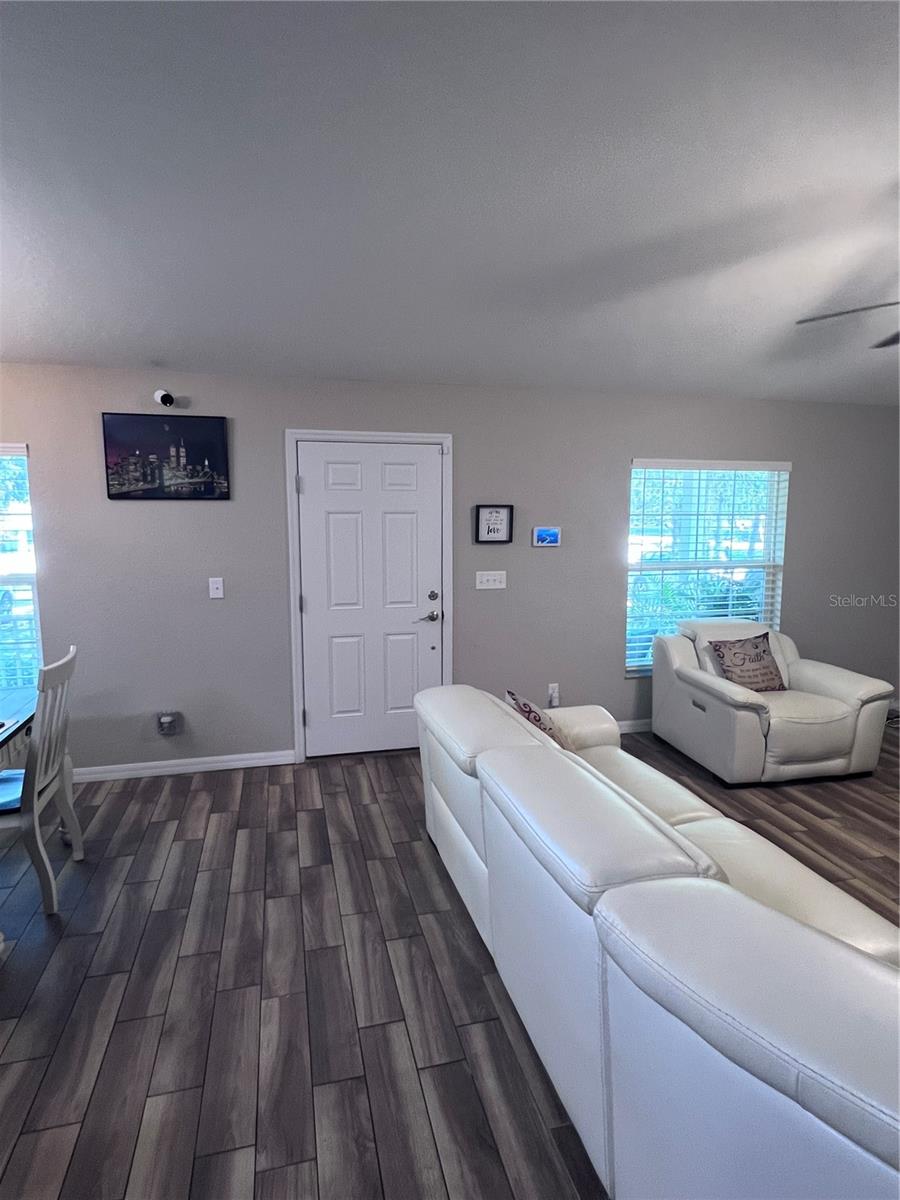 1609 LAKEVIEW, SEFFNER, FL, 33584