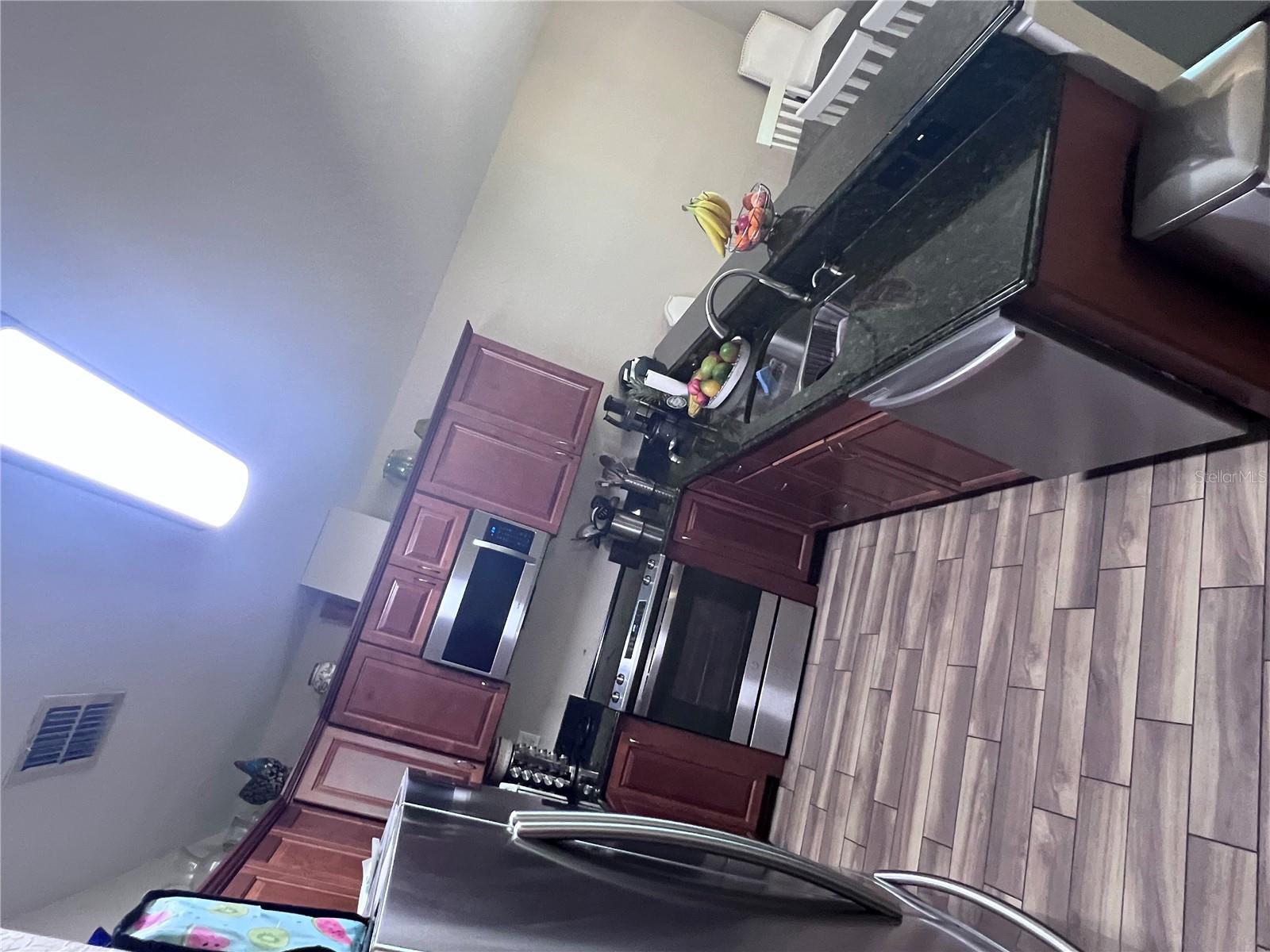 1609 LAKEVIEW, SEFFNER, FL, 33584