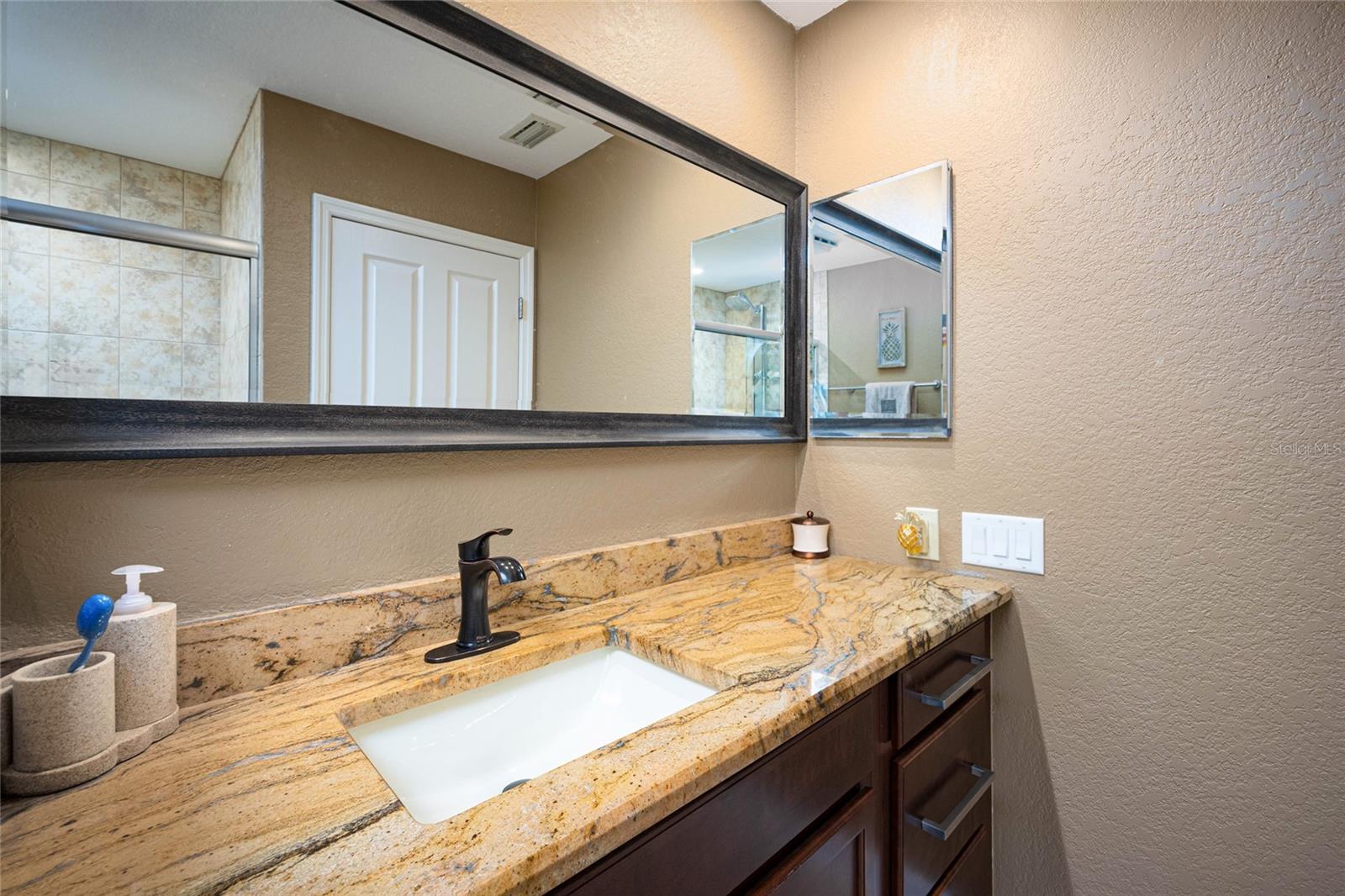 9 BUNKER LN, ROTONDA WEST, FL, 33947