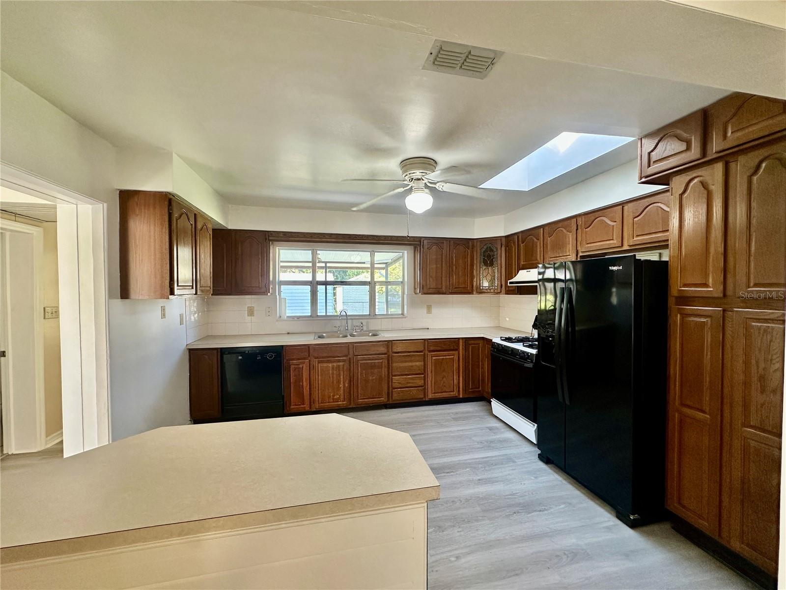 1663 W LAKE CANNON DR NW, WINTER HAVEN, FL, 33881