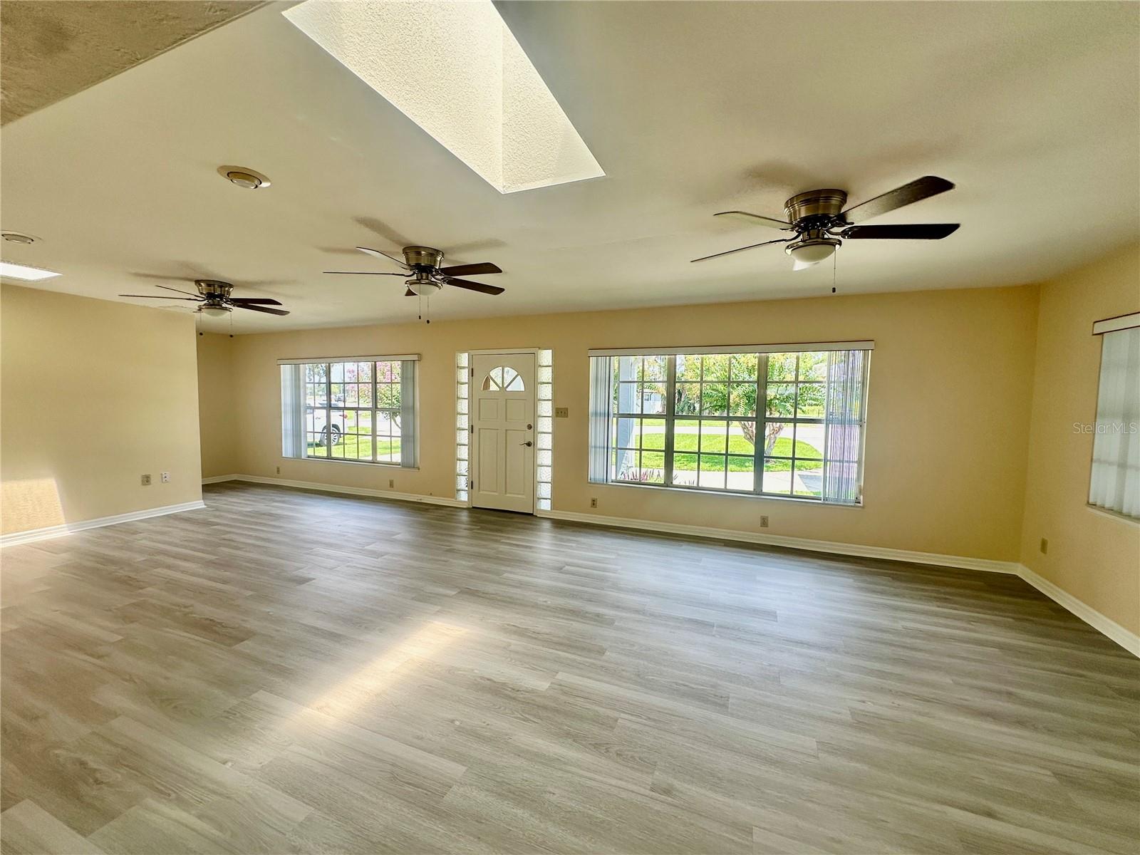 1663 W LAKE CANNON DR NW, WINTER HAVEN, FL, 33881