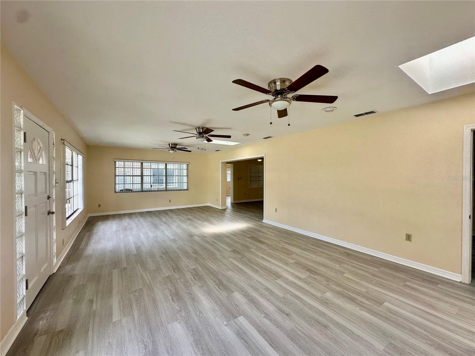 1663 W LAKE CANNON DR NW, WINTER HAVEN, FL, 33881
