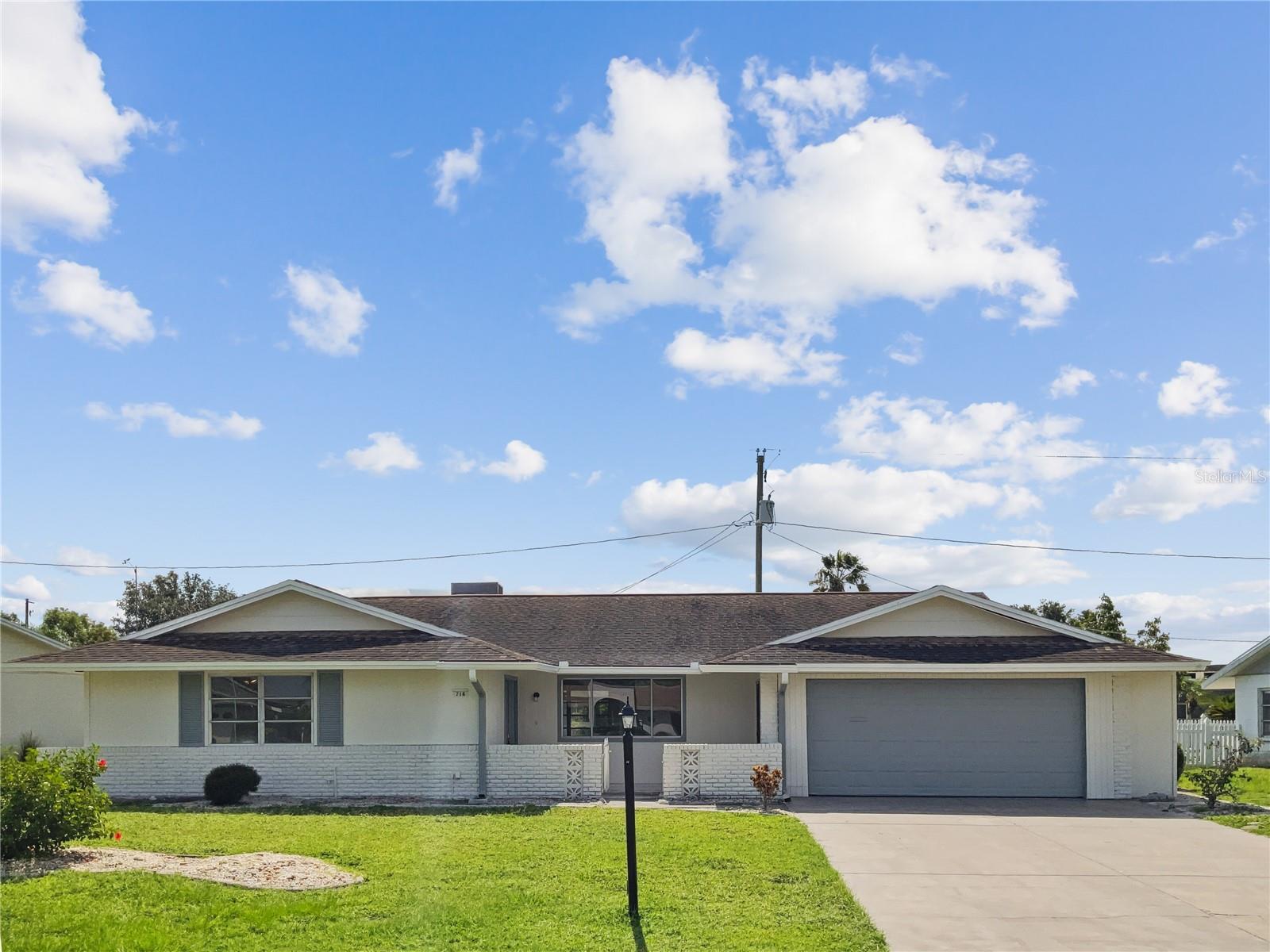 716 FOX HILLS DR, SUN CITY CENTER, FL, 33573