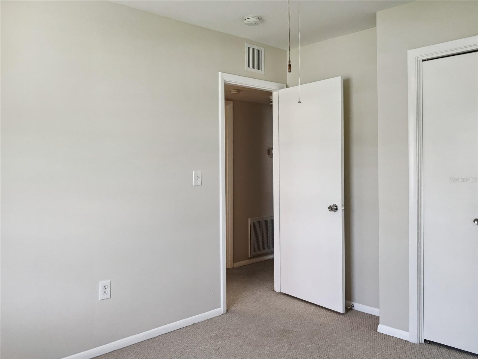 716 FOX HILLS DR, SUN CITY CENTER, FL, 33573