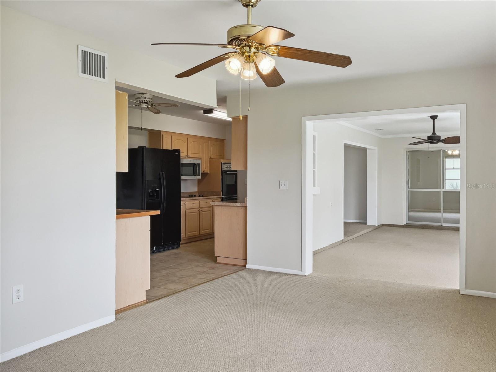 716 FOX HILLS DR, SUN CITY CENTER, FL, 33573