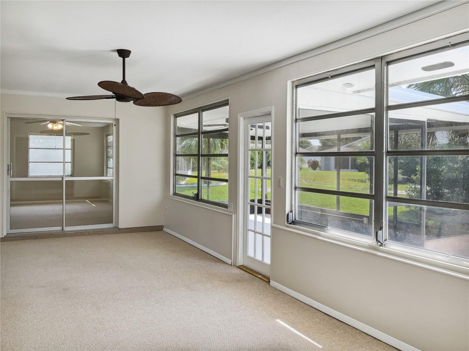 716 FOX HILLS DR, SUN CITY CENTER, FL, 33573