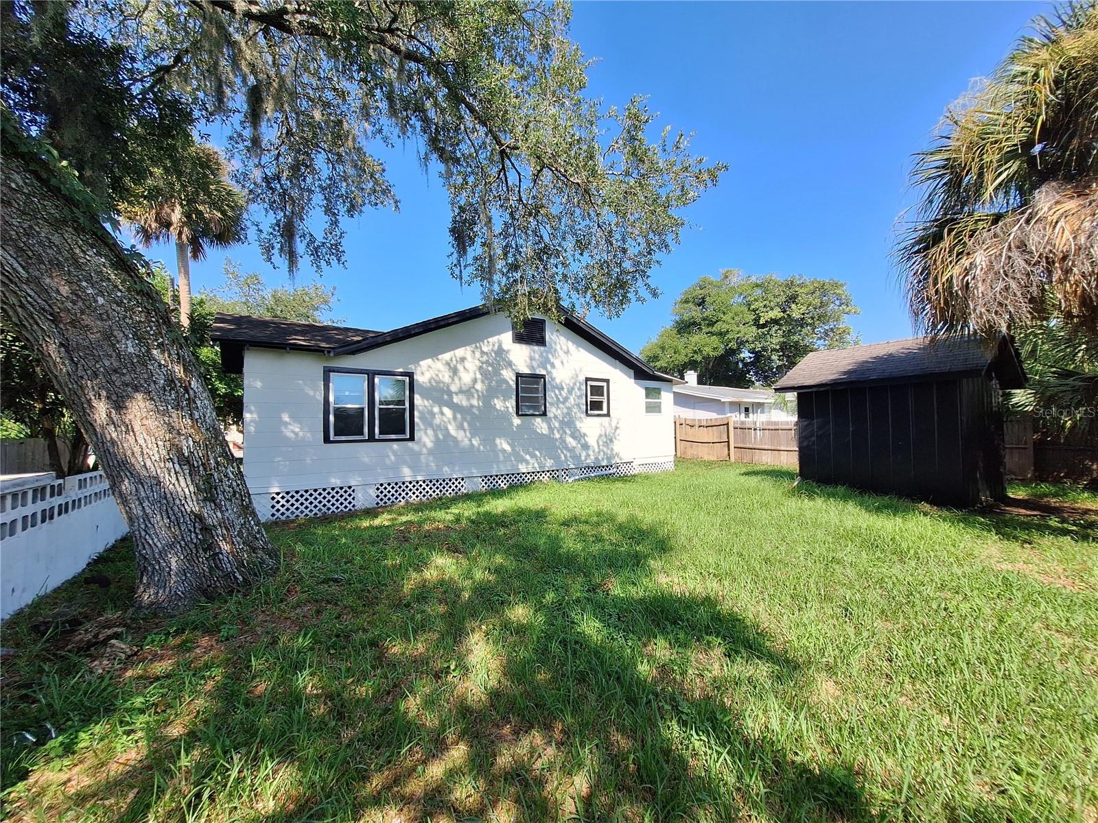 819 STATE AVE, DAYTONA BEACH, FL, 32117