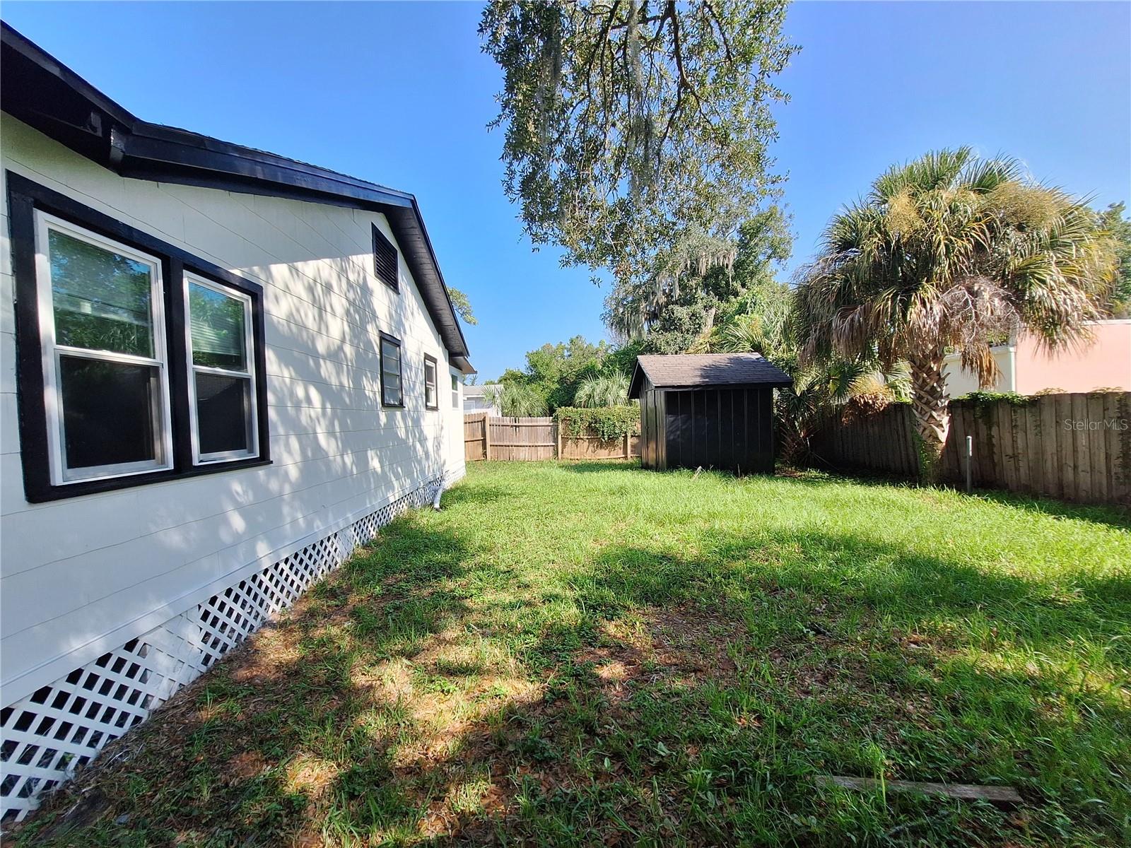 819 STATE AVE, DAYTONA BEACH, FL, 32117
