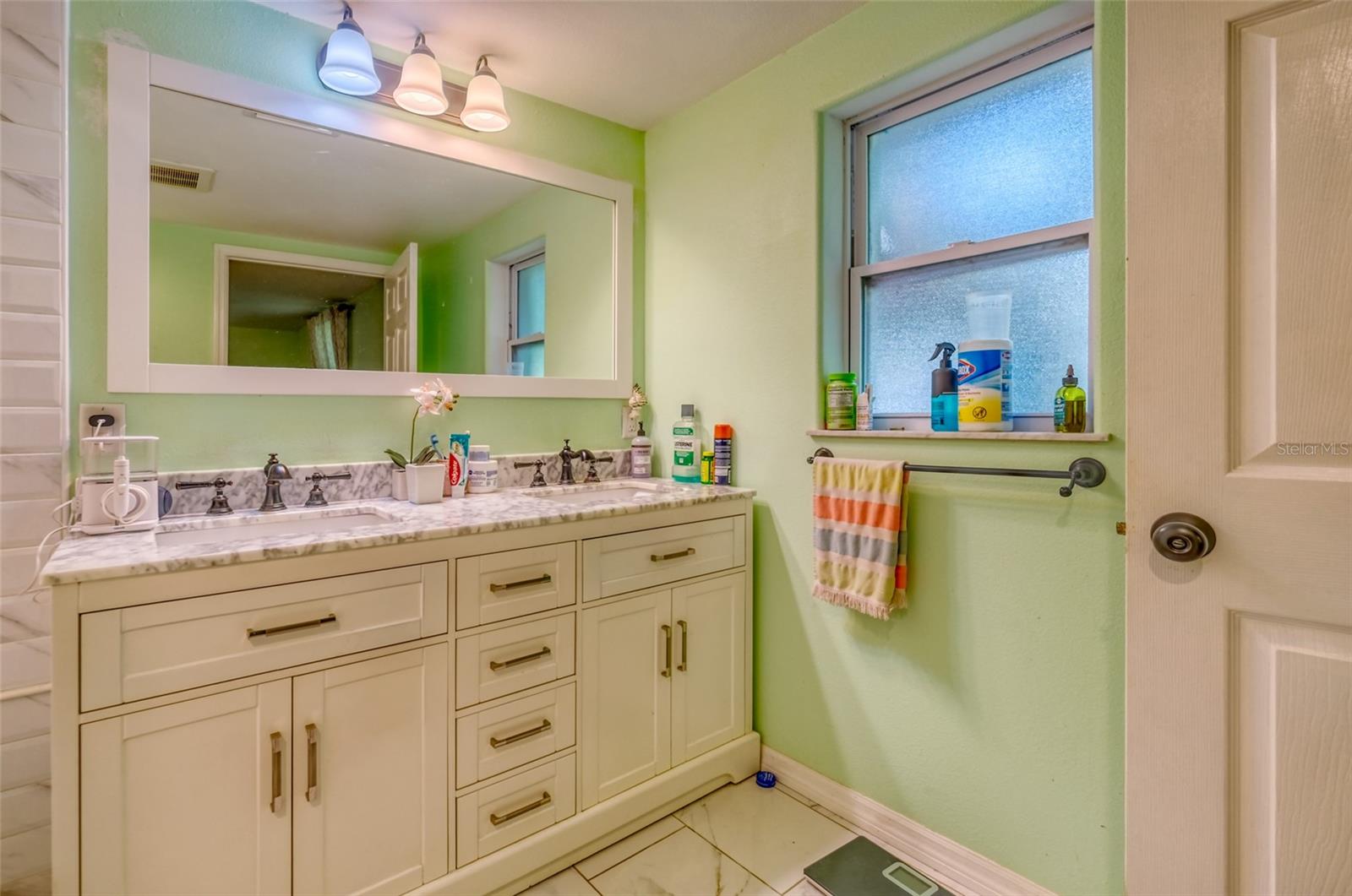 37427 SOUTHSIDE DR, ZEPHYRHILLS, FL, 33541