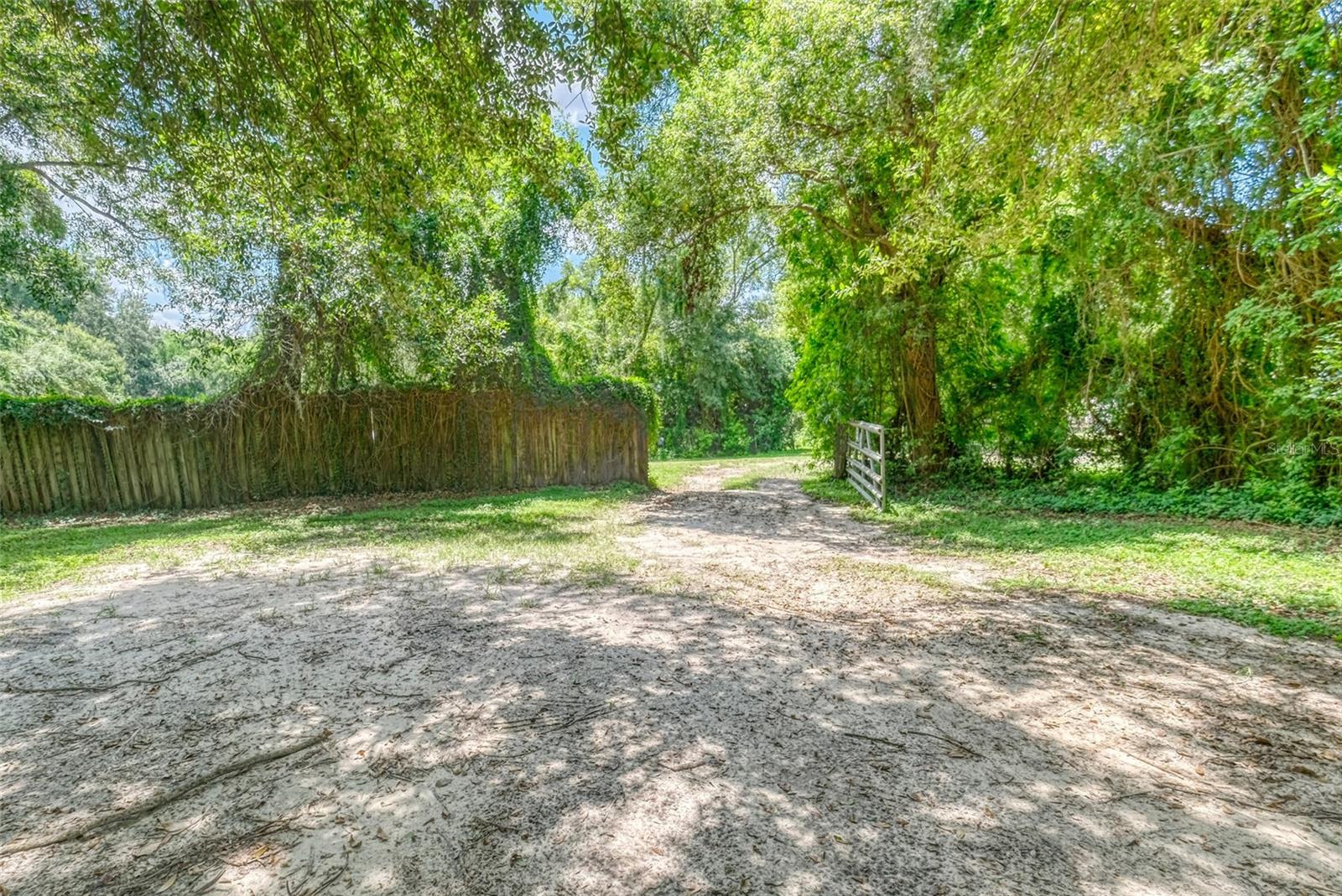 37427 SOUTHSIDE DR, ZEPHYRHILLS, FL, 33541