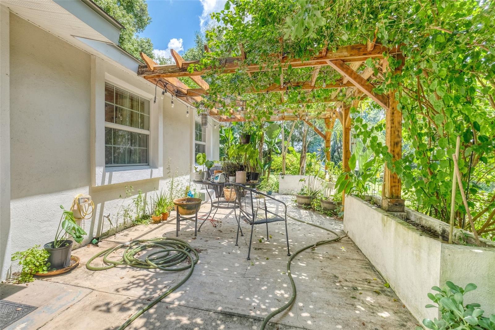 37427 SOUTHSIDE DR, ZEPHYRHILLS, FL, 33541