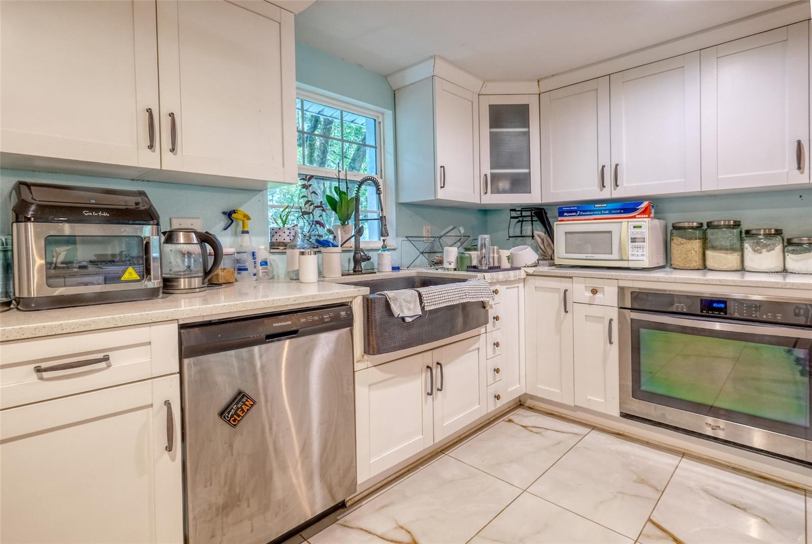 37427 SOUTHSIDE DR, ZEPHYRHILLS, FL, 33541