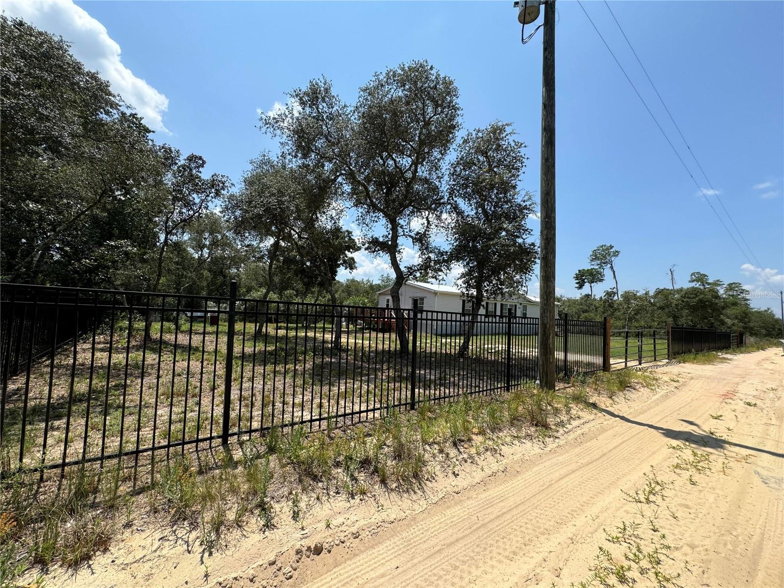 15594 NE 233RD PL, FORT MC COY, FL, 32134