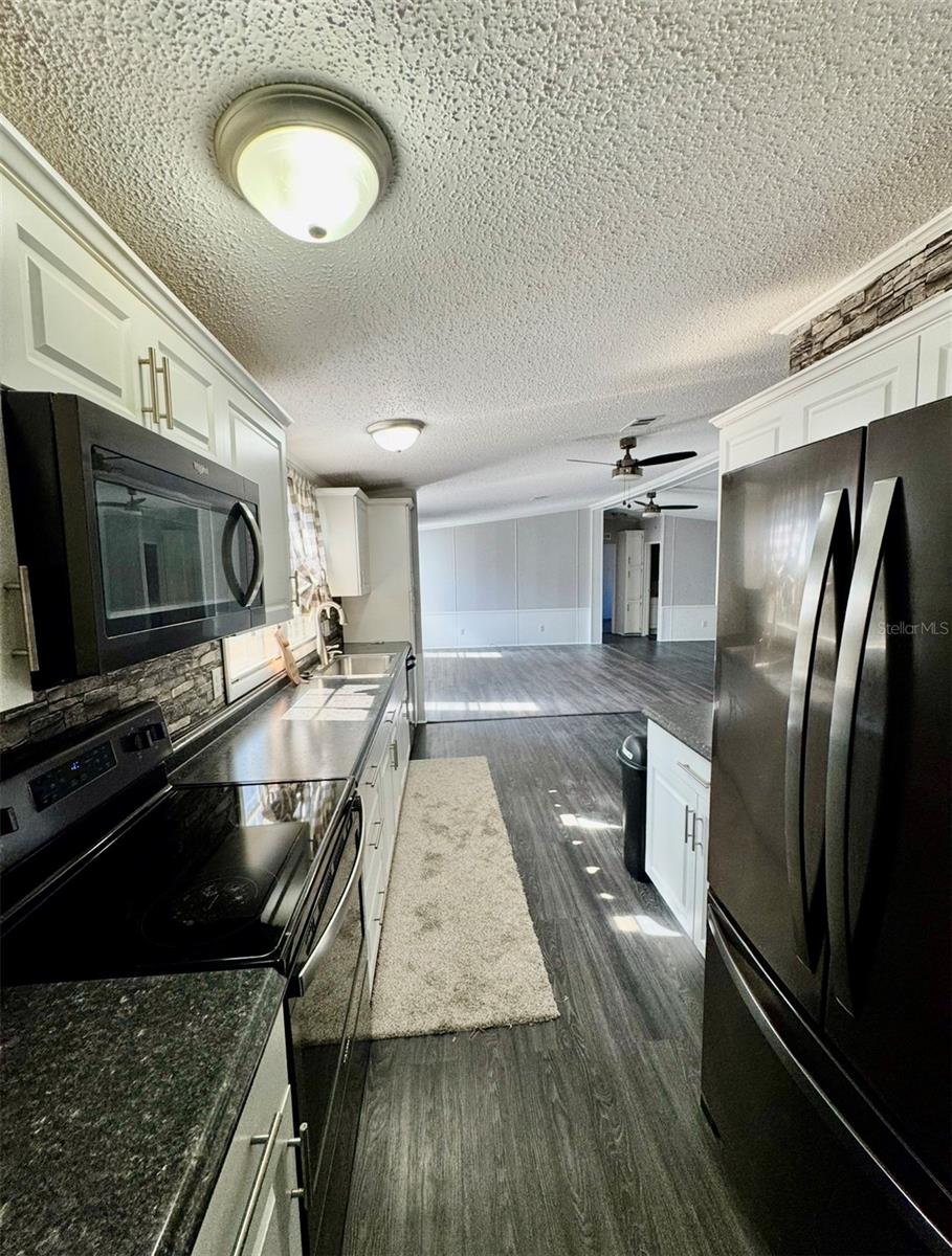 15594 NE 233RD PL, FORT MC COY, FL, 32134