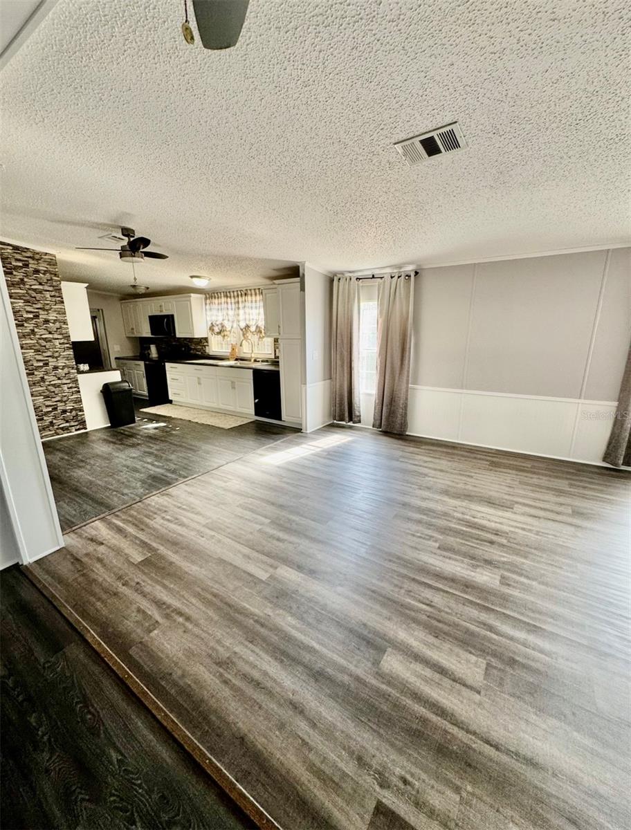 15594 NE 233RD PL, FORT MC COY, FL, 32134