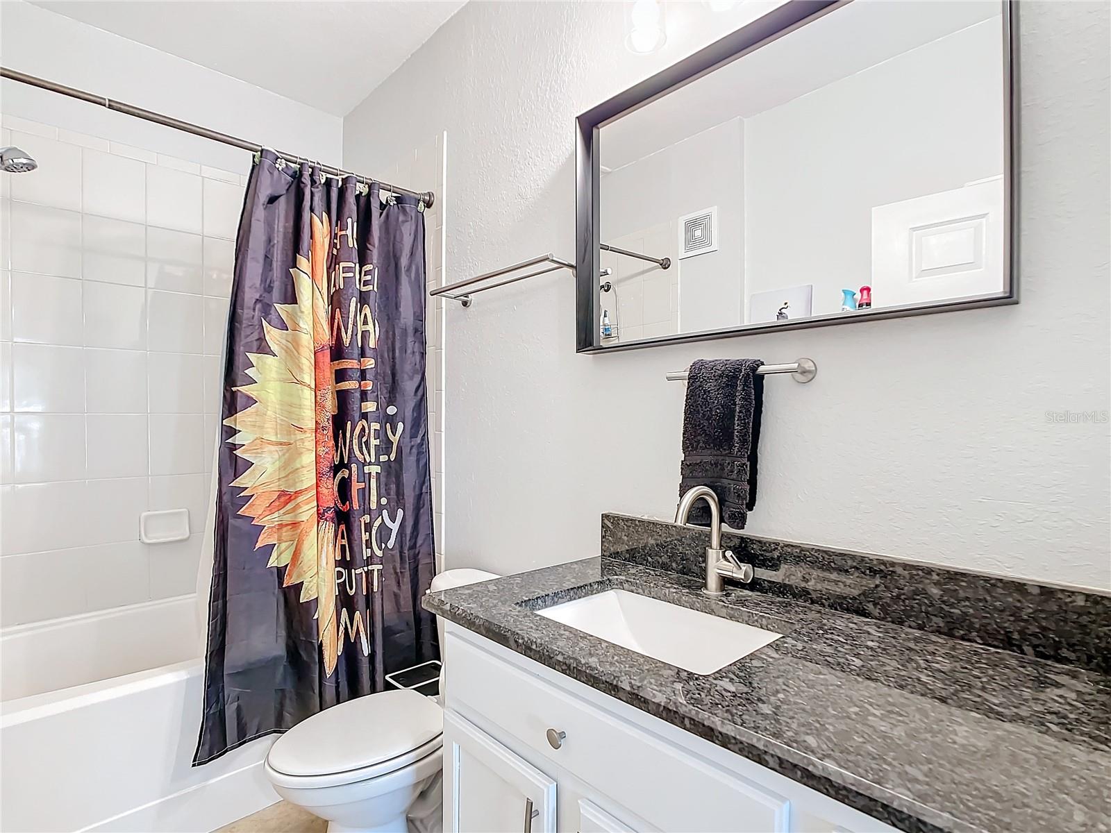 10123 COURTNEY PALMS BLVD #204, TAMPA, FL, 33619