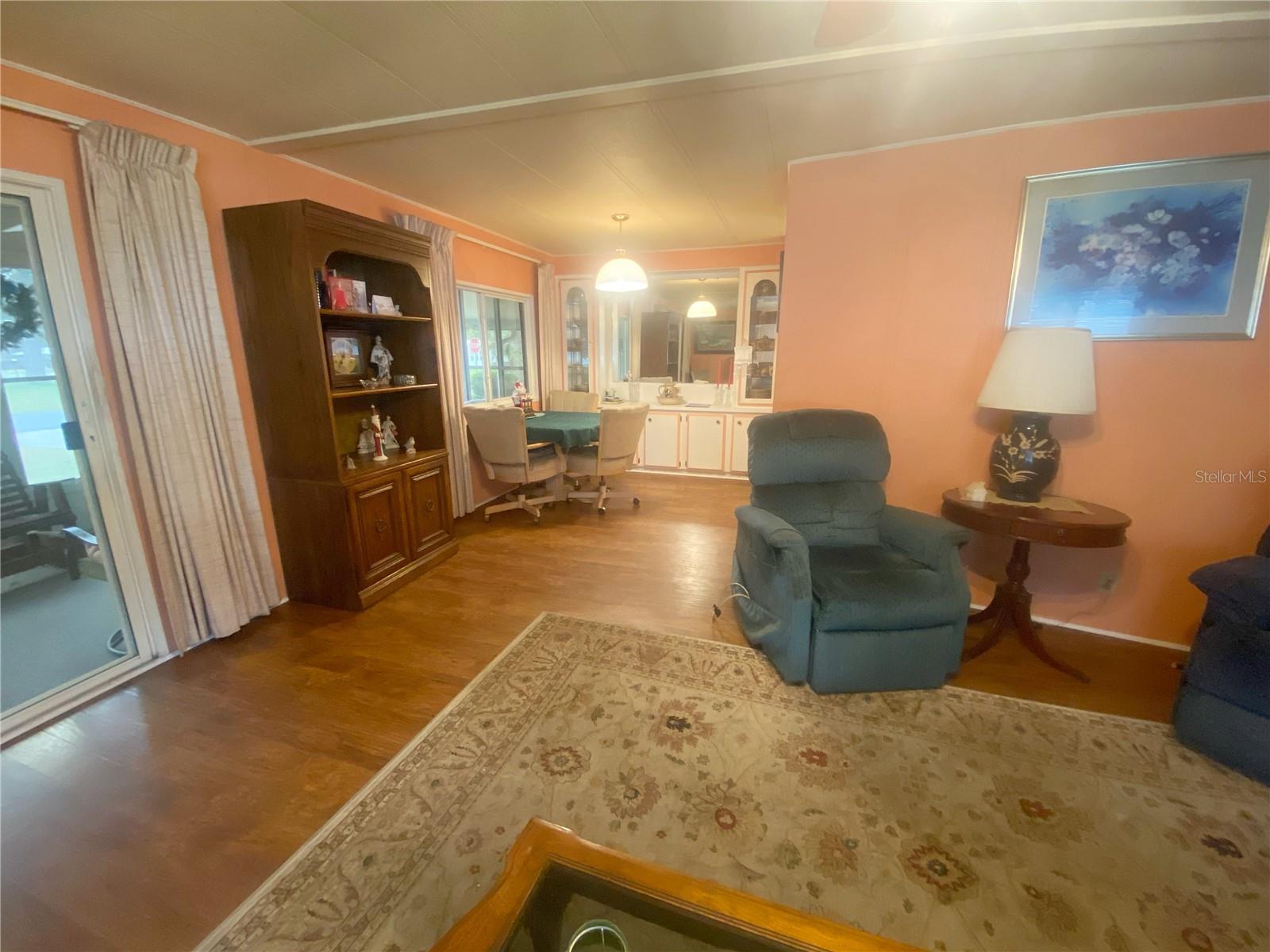301 SHEERWOOD DR, LADY LAKE, FL, 32159