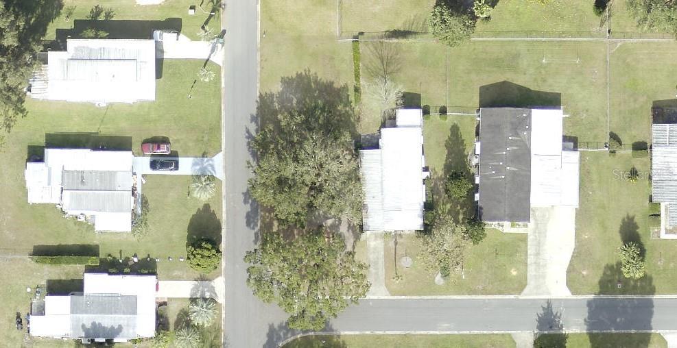 301 SHEERWOOD DR, LADY LAKE, FL, 32159