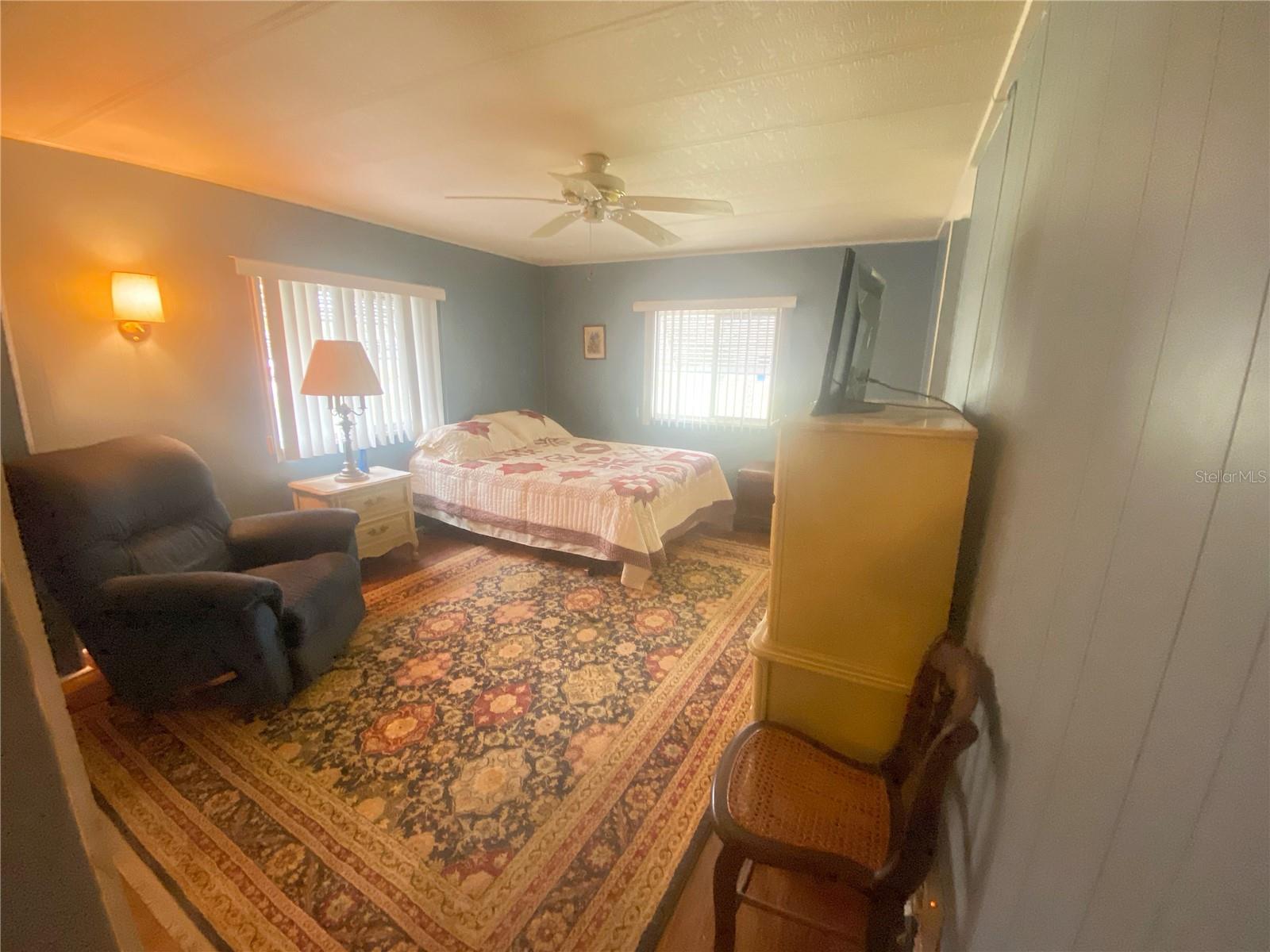 301 SHEERWOOD DR, LADY LAKE, FL, 32159