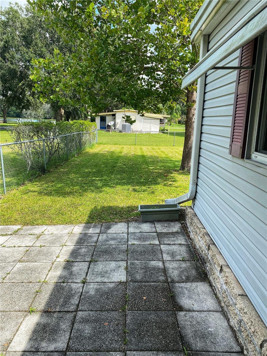 301 SHEERWOOD DR, LADY LAKE, FL, 32159