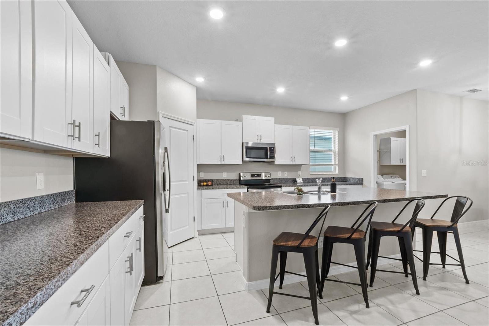 9681 FLOURISH DR, LAND O LAKES, FL, 34637