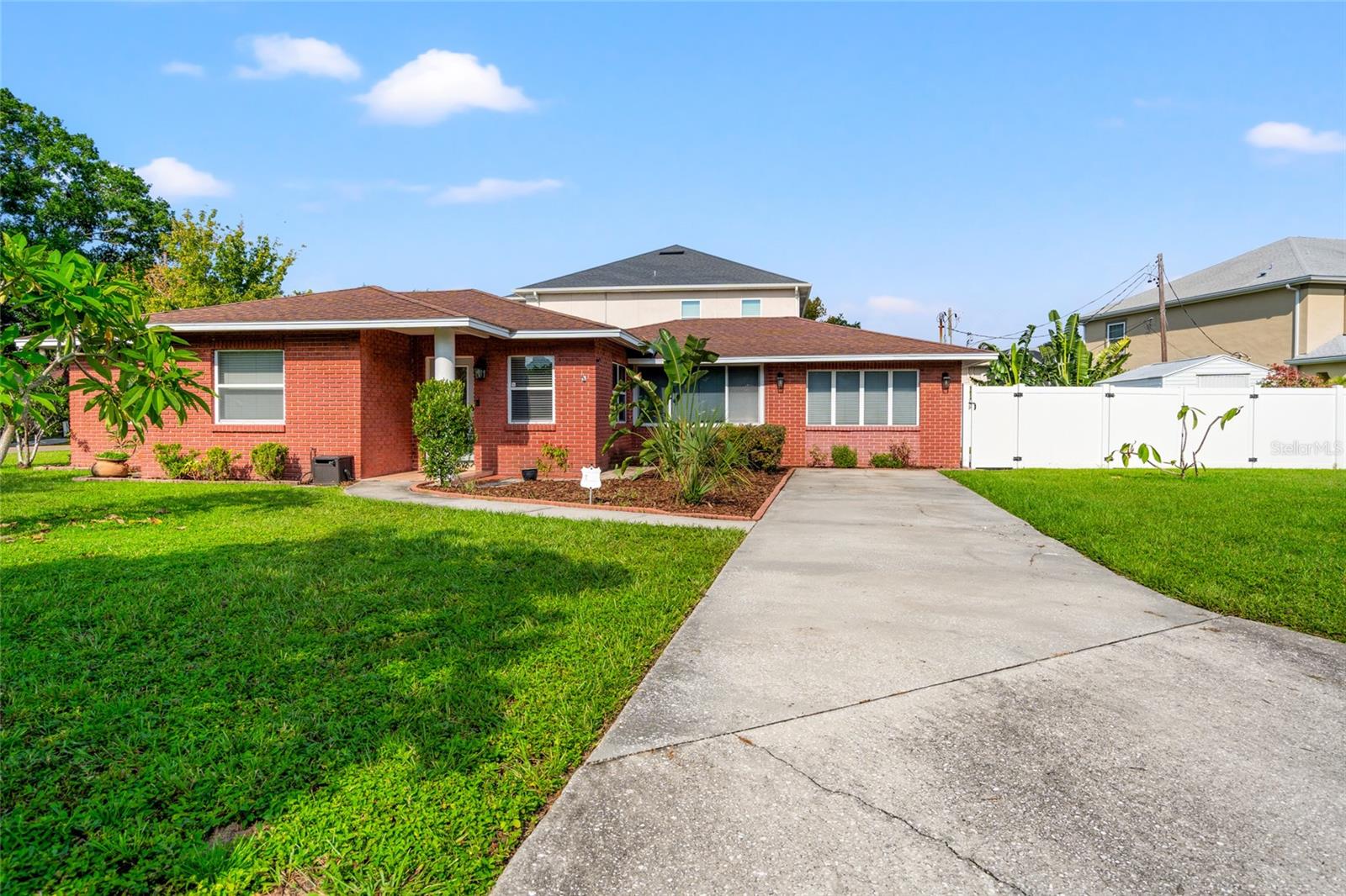 3625 W TAMPA CIR, TAMPA, FL, 33629