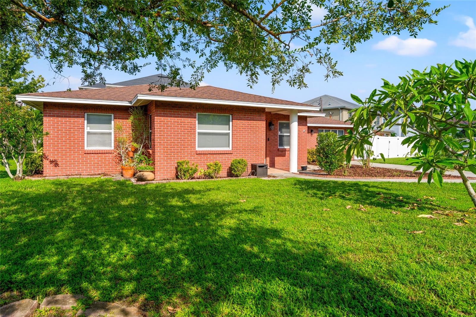 3625 W TAMPA CIR, TAMPA, FL, 33629