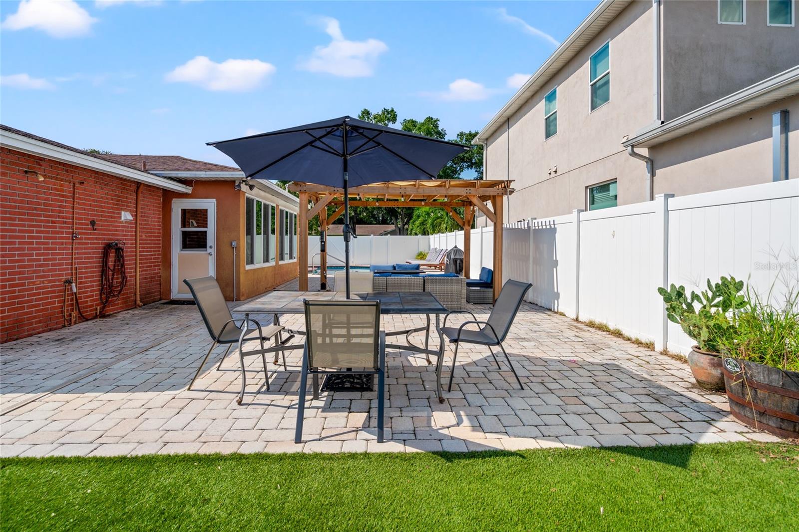3625 W TAMPA CIR, TAMPA, FL, 33629