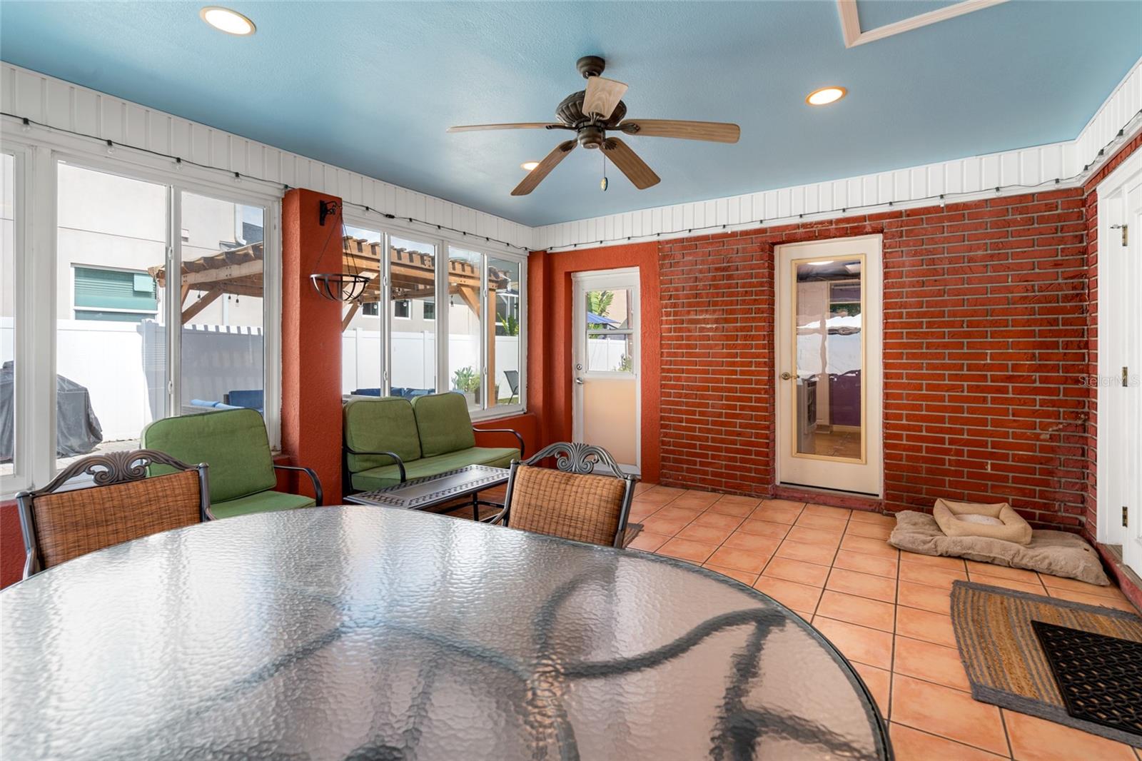 3625 W TAMPA CIR, TAMPA, FL, 33629