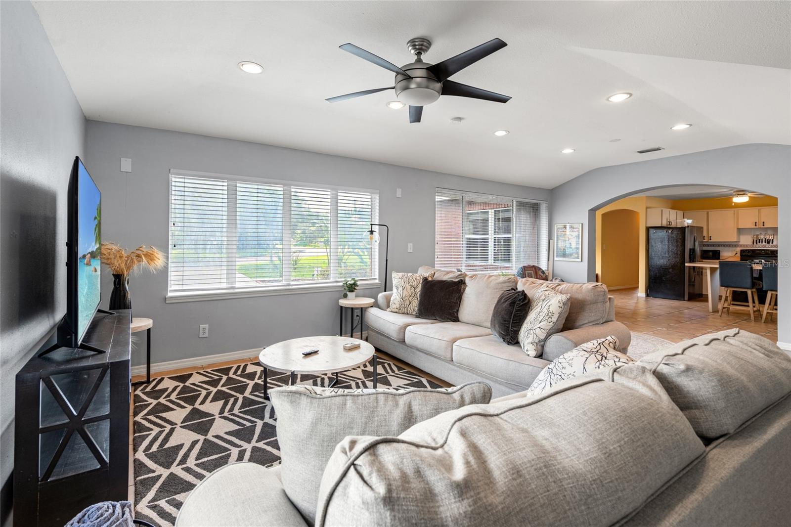 3625 W TAMPA CIR, TAMPA, FL, 33629