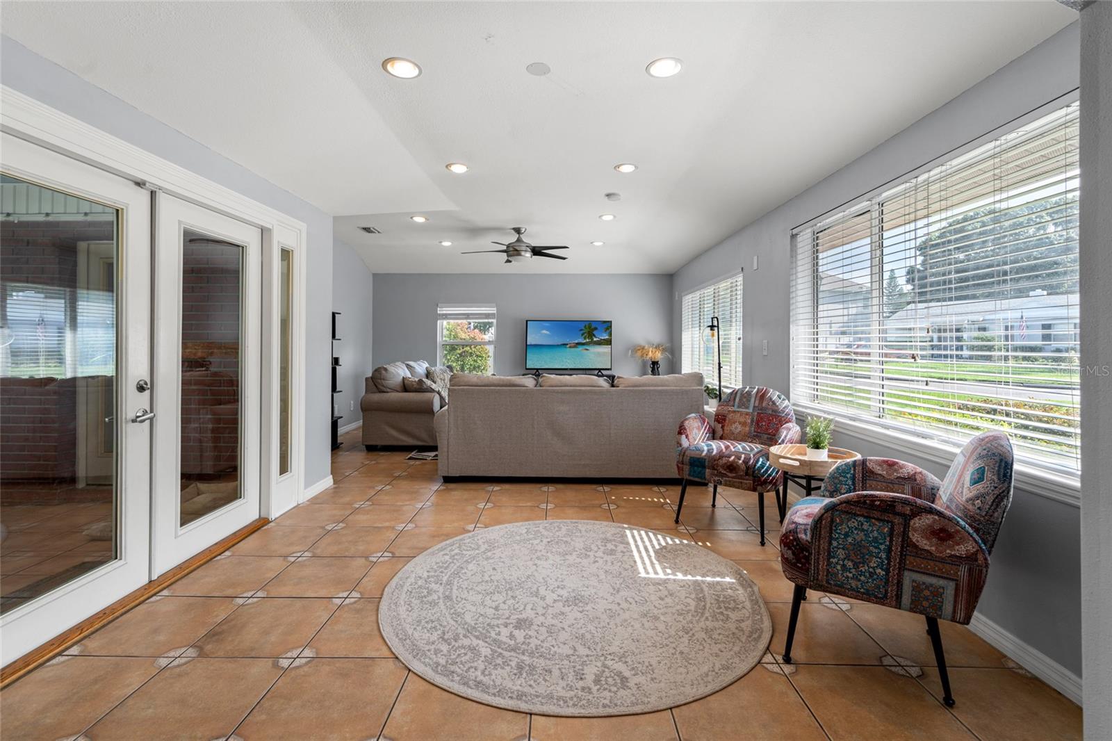 3625 W TAMPA CIR, TAMPA, FL, 33629