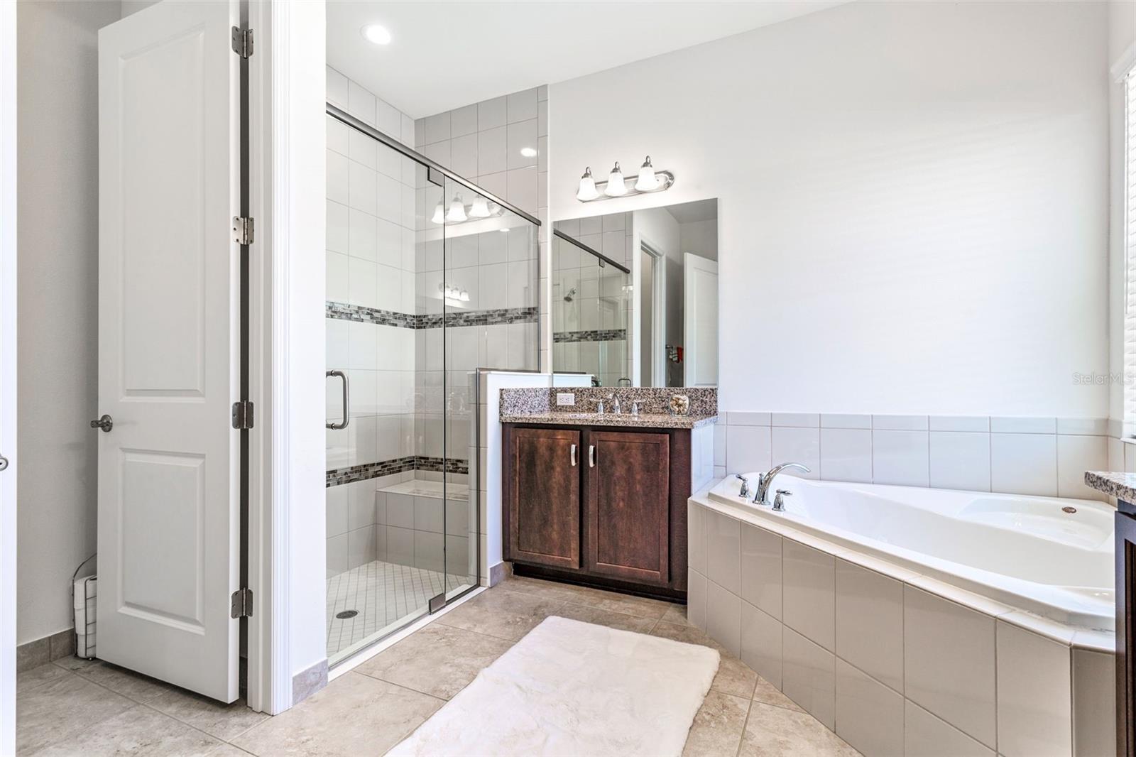 4888 SEVILLA SHORES DR, WIMAUMA, FL, 33598
