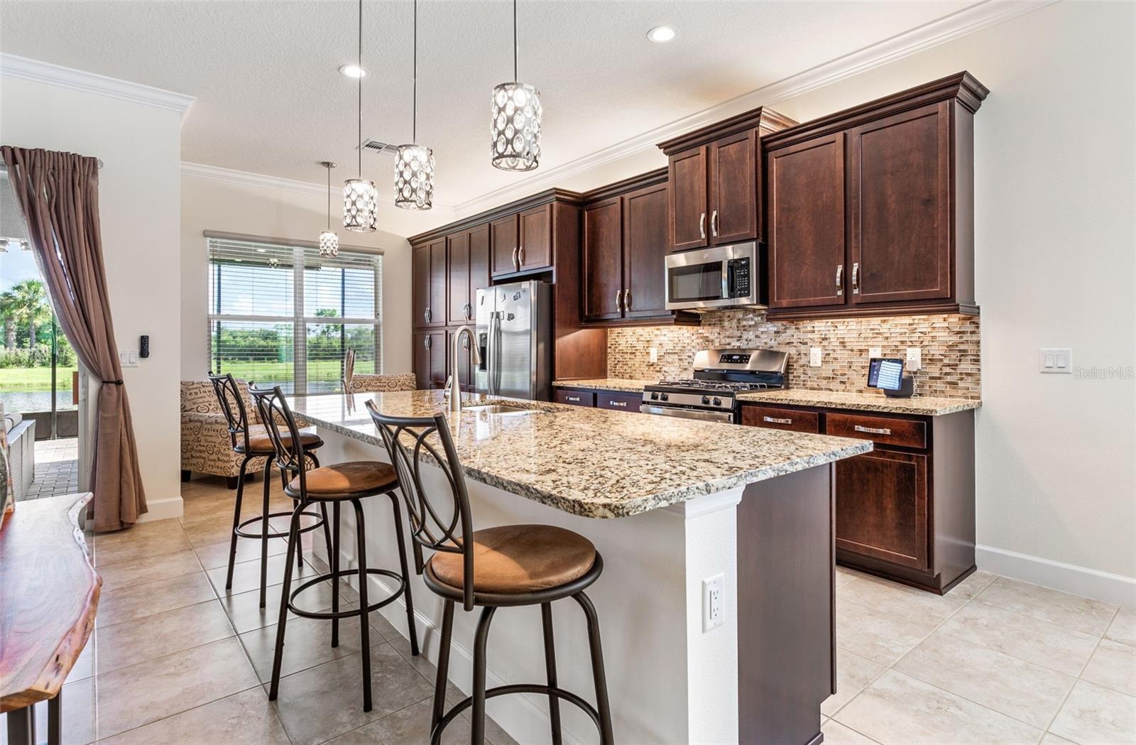 4888 SEVILLA SHORES DR, WIMAUMA, FL, 33598
