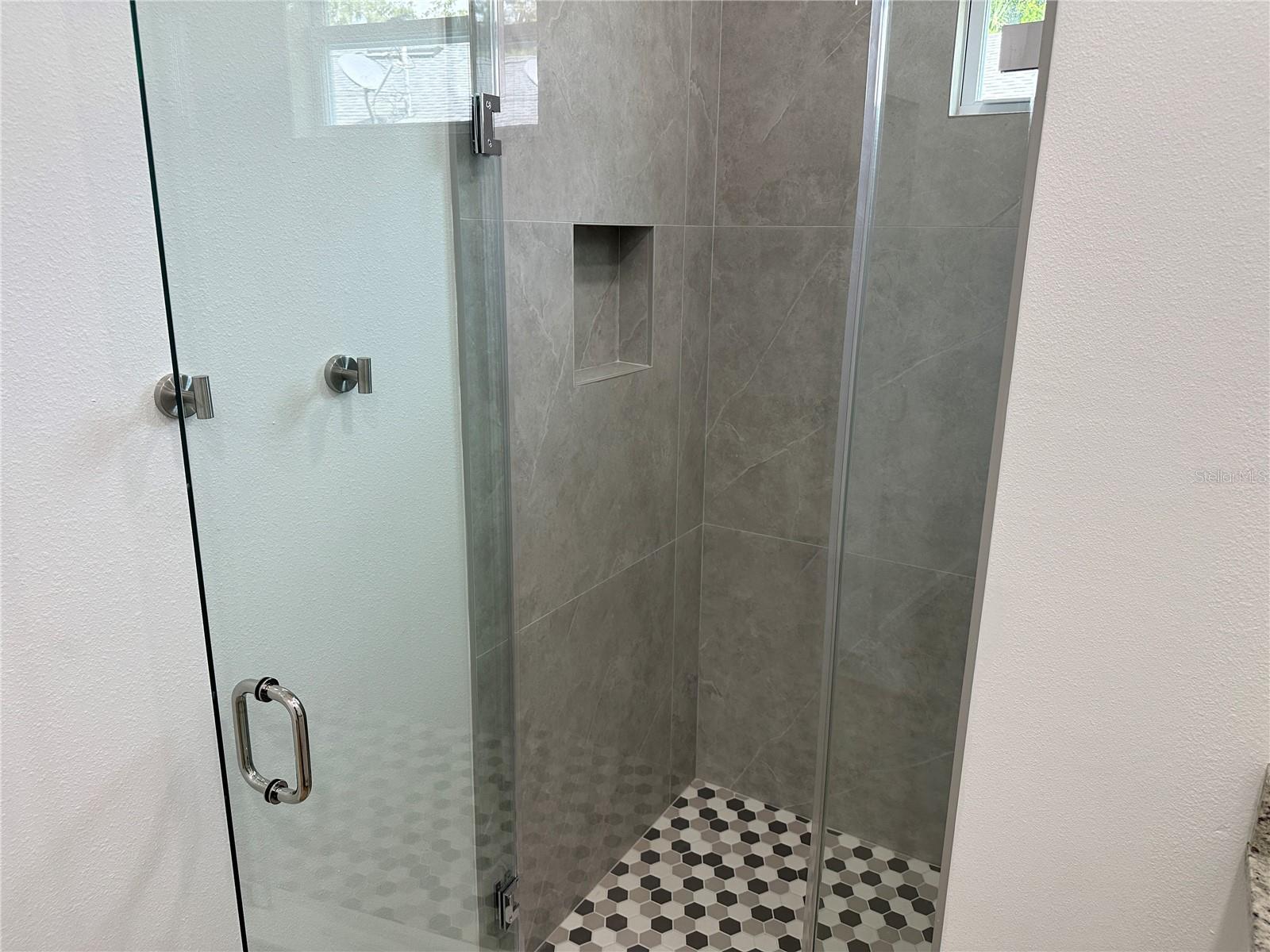 532 E 11TH ST, APOPKA, FL, 32703