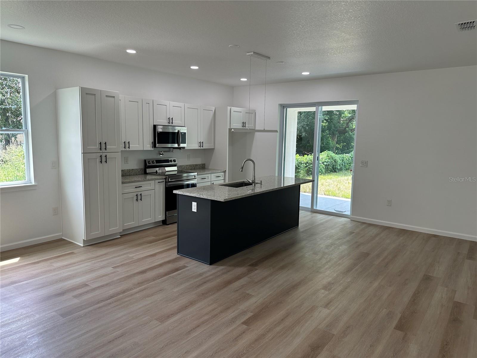532 E 11TH ST, APOPKA, FL, 32703