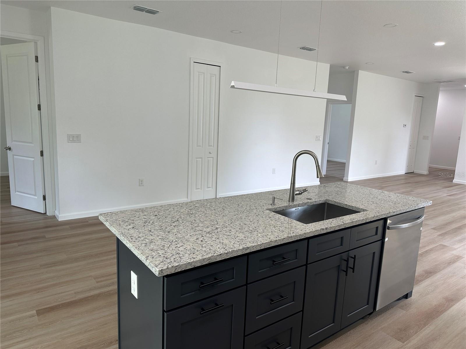 532 E 11TH ST, APOPKA, FL, 32703