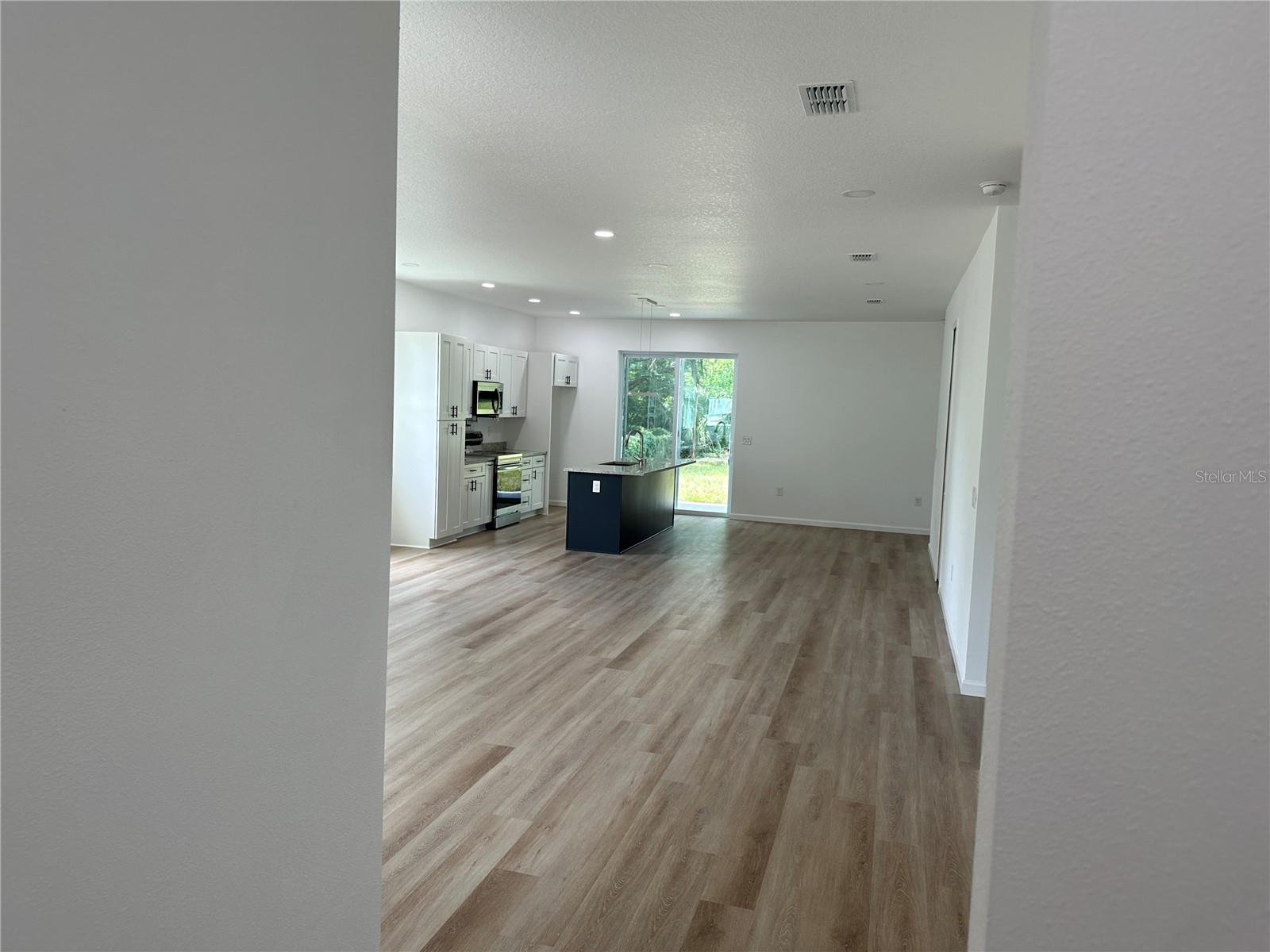 532 E 11TH ST, APOPKA, FL, 32703
