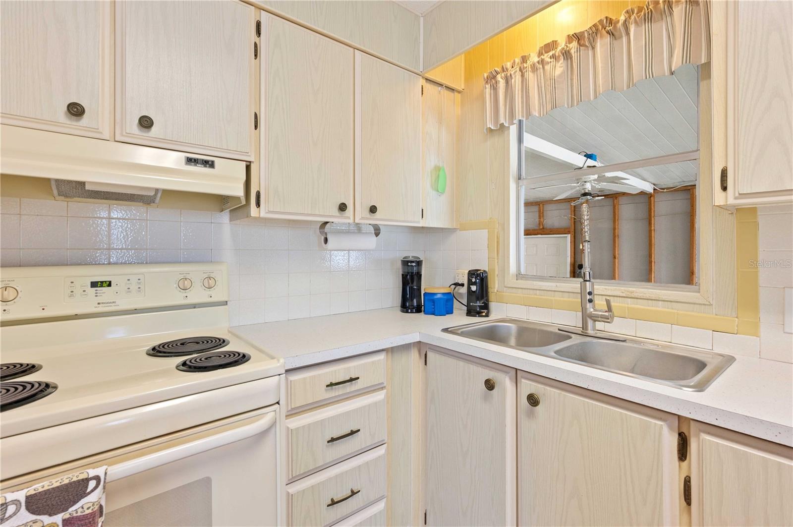 37308 BEVERLY AVE, ZEPHYRHILLS, FL, 33542