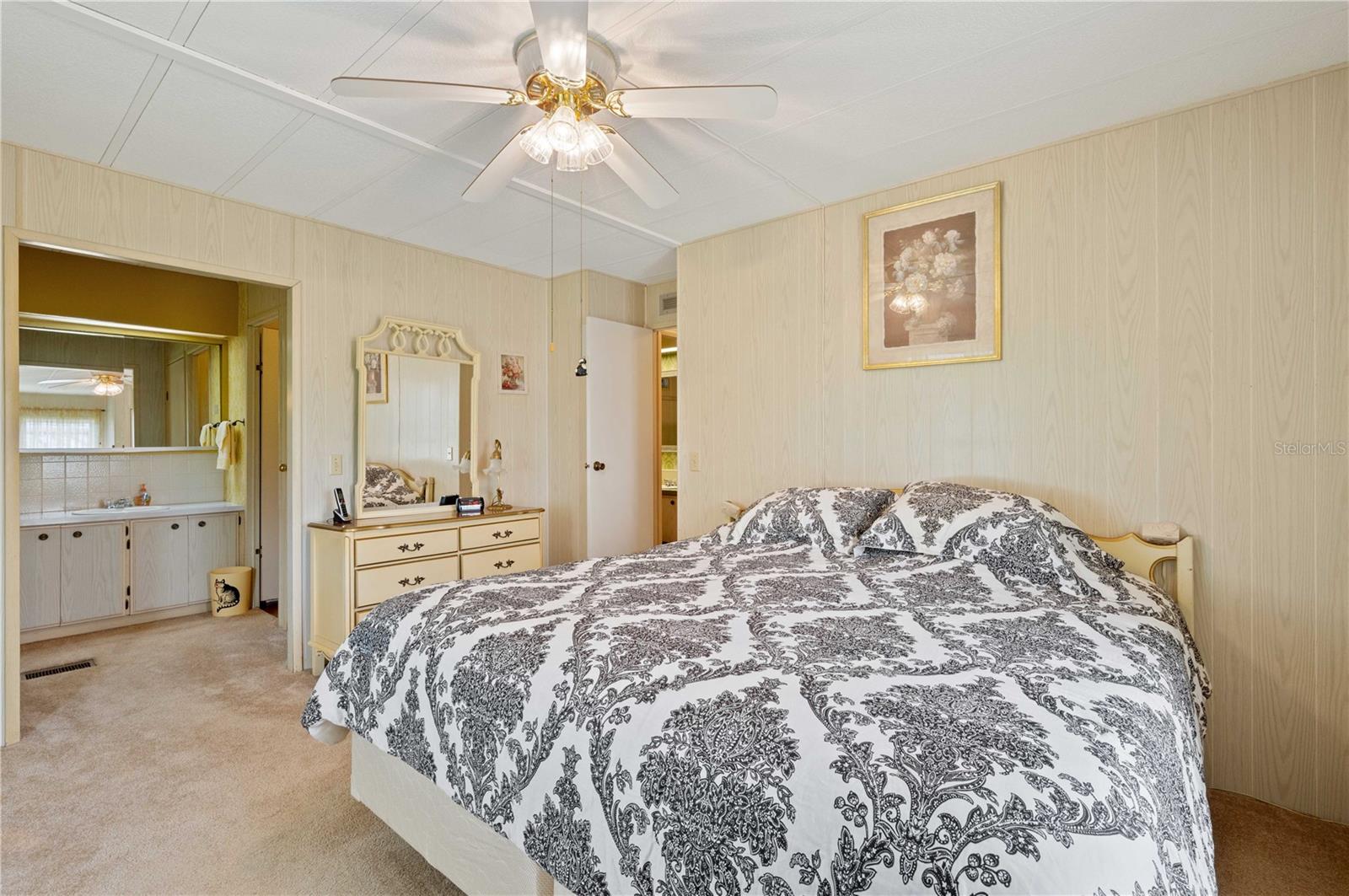 37308 BEVERLY AVE, ZEPHYRHILLS, FL, 33542