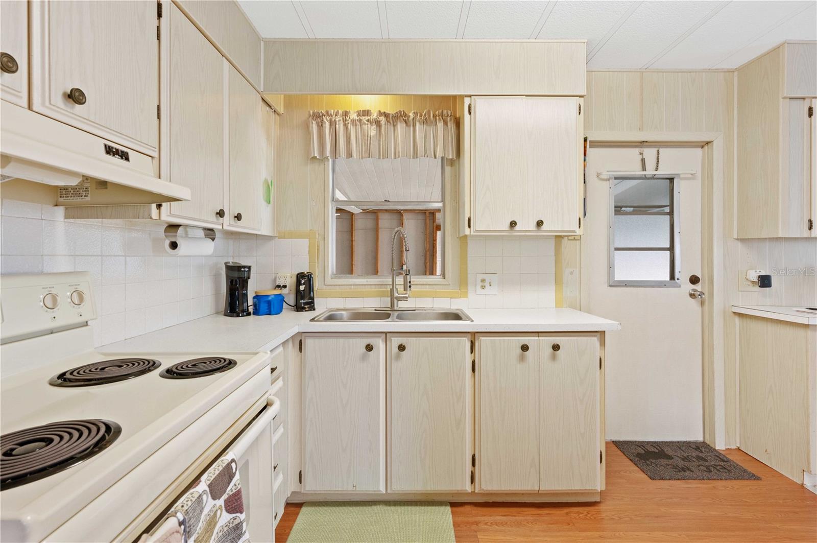 37308 BEVERLY AVE, ZEPHYRHILLS, FL, 33542