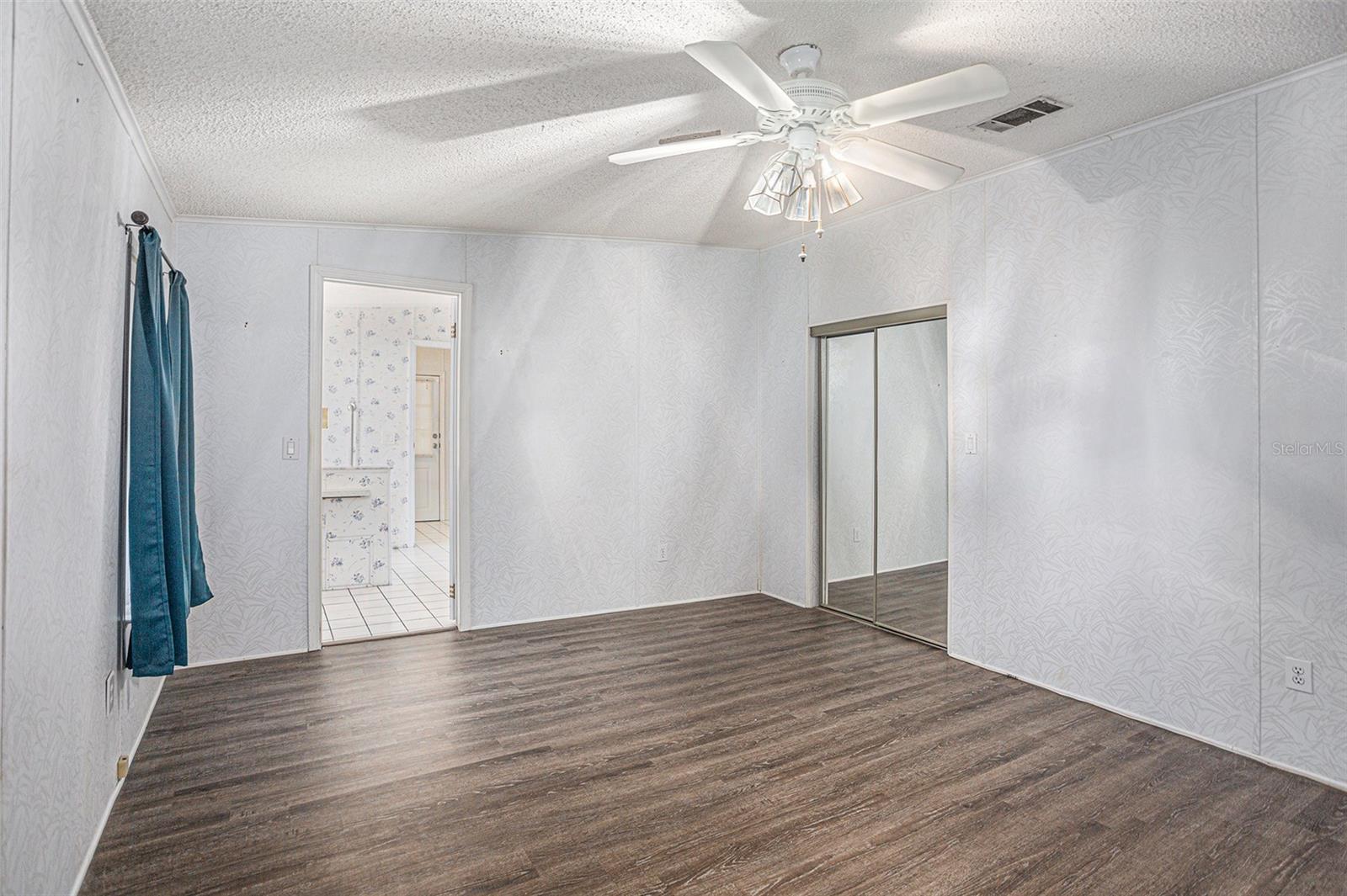 1001 STARKEY RD #427, LARGO, FL, 33771