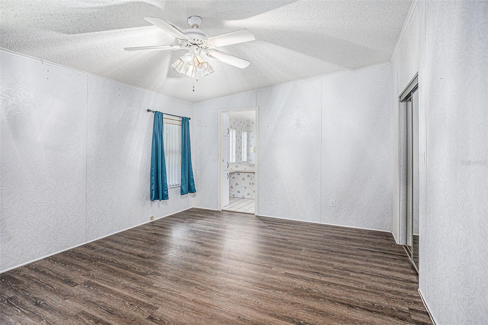 1001 STARKEY RD #427, LARGO, FL, 33771
