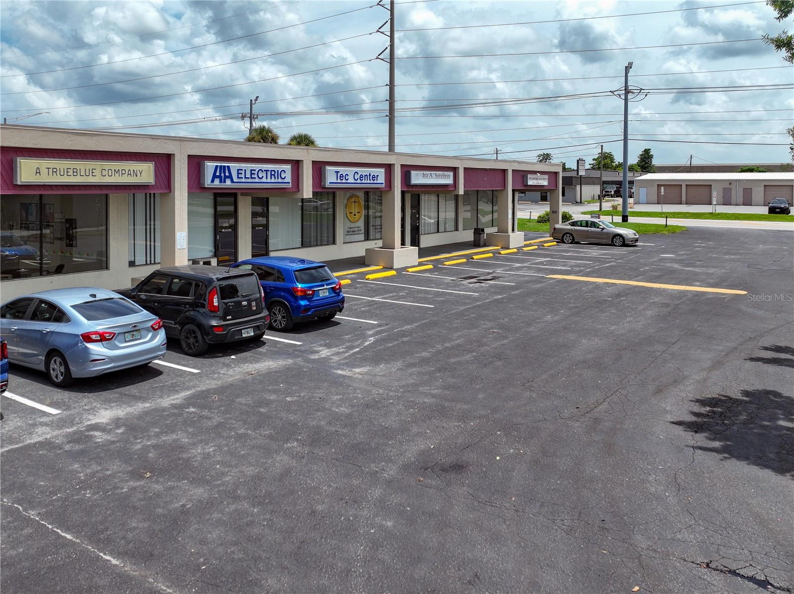 2113 & 2117 S COMBEE RD #20 & 21, LAKELAND, FL, 33801