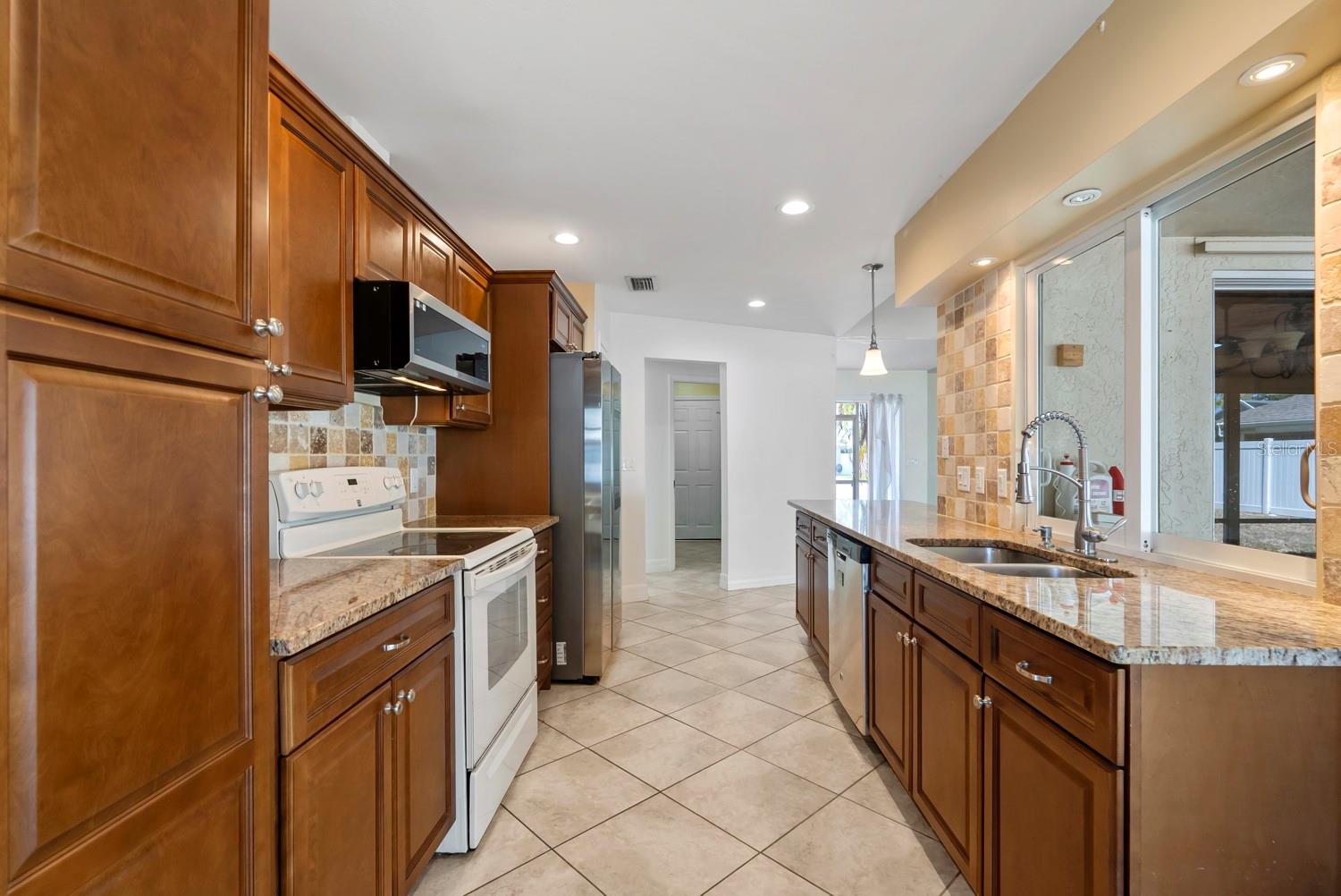 3121 SE 22ND AVE, CAPE CORAL, FL, 33904
